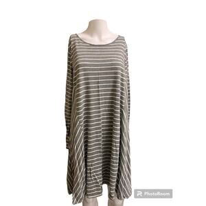Stylus Women's Size XL Dress Grey and White Striped Long Sleeve Loungewear